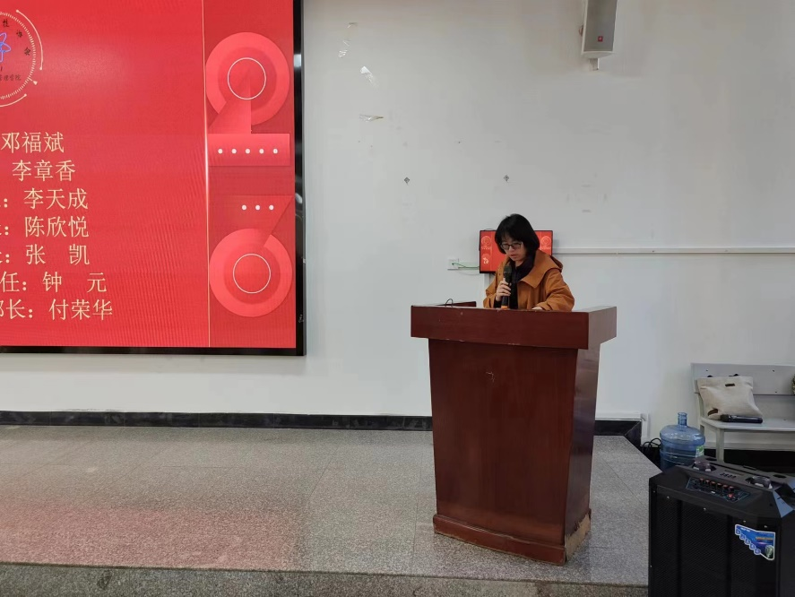 【信息与智能工程学院】“薪火相传,扬帆起航”——电子科技协会换届大会暨两周年庆典 第 3 张 【信息与智能工程学院】“薪火相传,扬帆起航”——电子科技协会换届大会暨两周年庆典 第 3 张