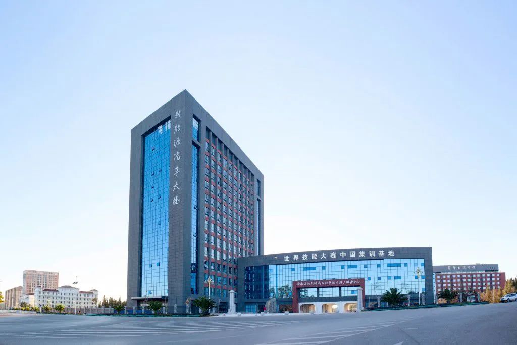 【专升本爱心送考】为爱启程,为梦护航,信息与智能工程学院为专升本考试学生爱心送考 第 3 张 【专升本爱心送考】为爱启程,为梦护航,信息与智能工程学院为专升本考试学生爱心送考 第 3 张