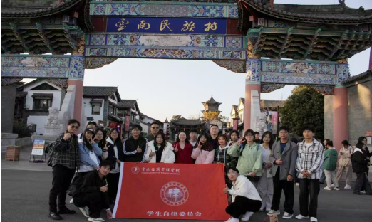 屏幕截图 2025-12-24 183129.png 屏幕截图 2025-12-24 183129.png